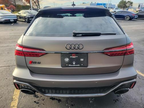 2023 Audi RS 6 Avant 4.0T quattro