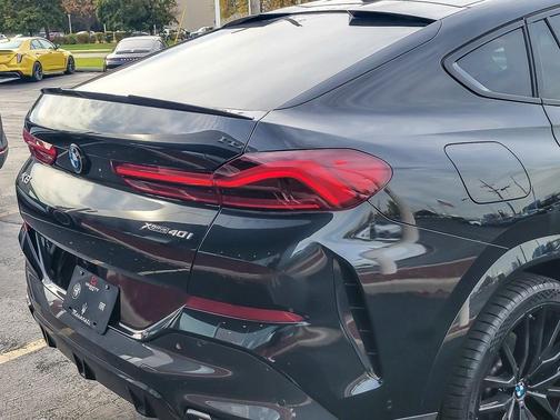2023 BMW X6 xDrive40i