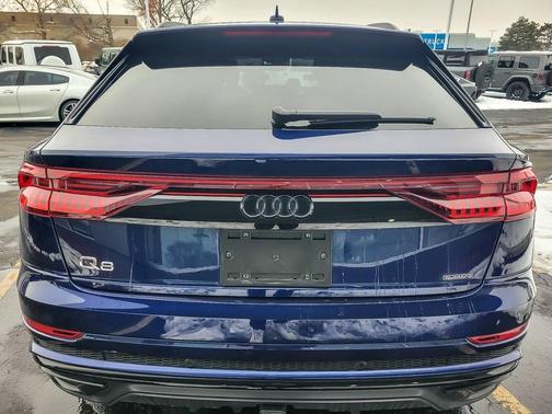 2021 Audi Q8 55 Premium Plus