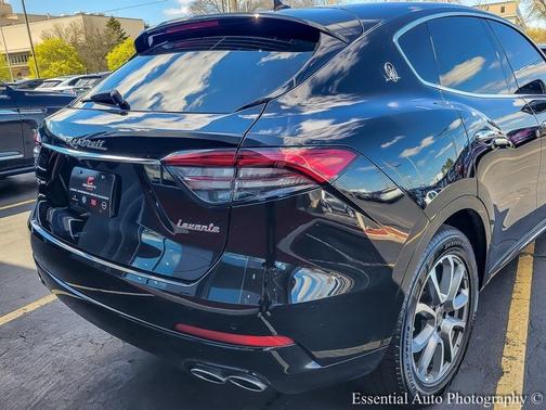 2021 Maserati Levante Base