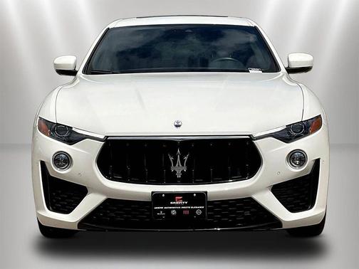 White 2023 Maserati Levante Modena