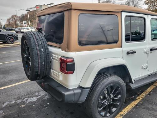 2022 Jeep Wrangler Unlimited 4xe Sahara