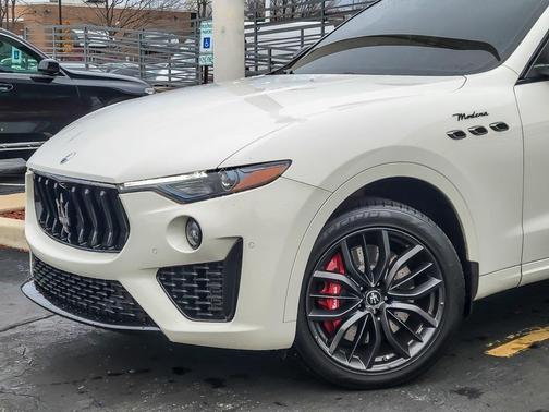 2022 Maserati Levante Modena