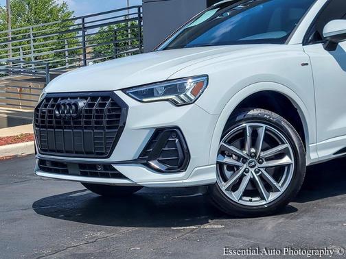 2023 Audi Q3 45 S line Premium