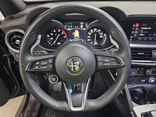 2023 Alfa Romeo Stelvio Veloce