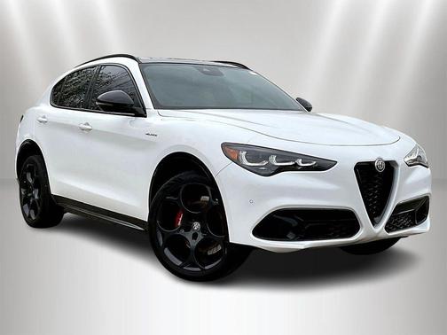 Alfa White 2024 Alfa Romeo Stelvio Veloce
