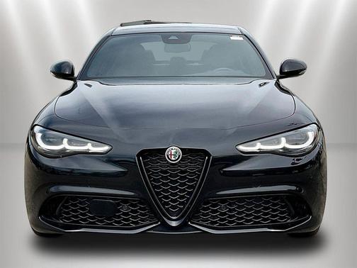 Vulcano Black Metallic 2024 Alfa Romeo Giulia Veloce