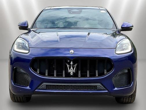 Blu 2023 Maserati Grecale Modena