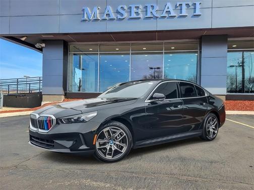 2025 BMW i5 xDrive40