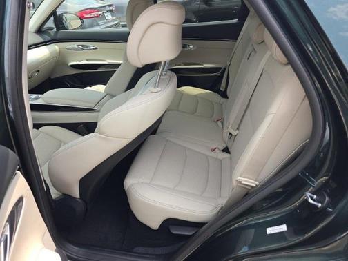 2023 Genesis GV70 2.5T