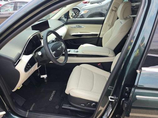 2023 Genesis GV70 2.5T