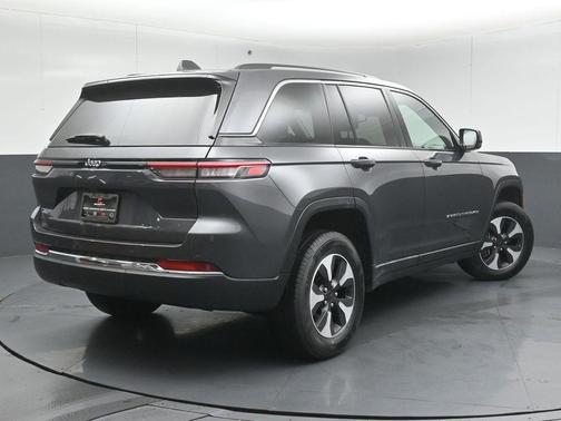 2022 Jeep Grand Cherokee 4xe Base