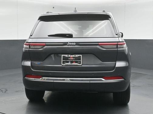 2022 Jeep Grand Cherokee 4xe Base