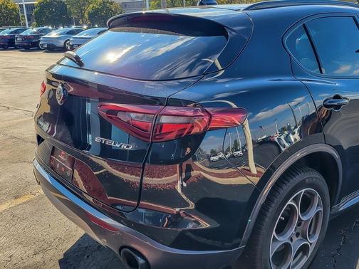 2022 Alfa Romeo Stelvio Ti