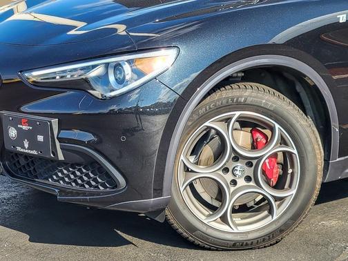 2022 Alfa Romeo Stelvio Ti