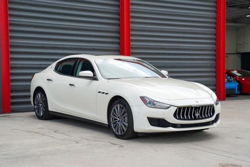 White 2020 Maserati Ghibli Base