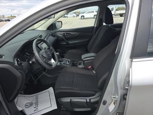 2020 Nissan Rogue Sport S