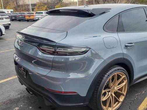 2022 Porsche Cayenne Turbo GT