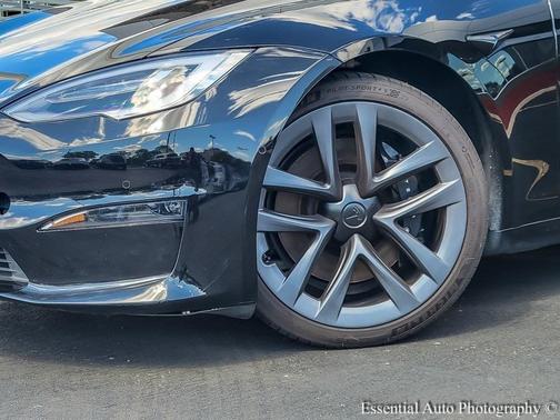 2021 Tesla Model S Plaid