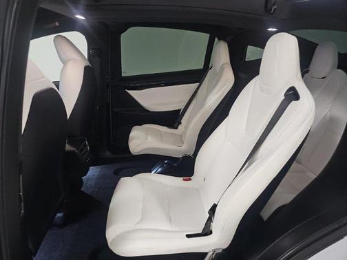 2021 Tesla Model X Long Range