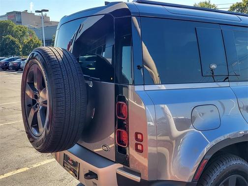 2023 Land Rover Defender 110 S