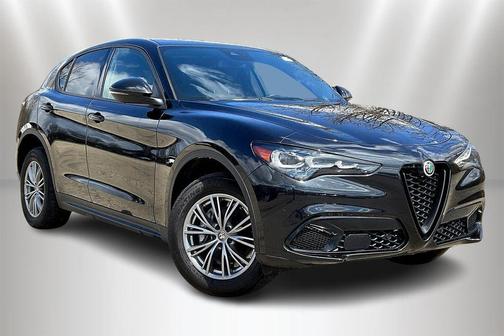 2024 Alfa Romeo Stelvio Base