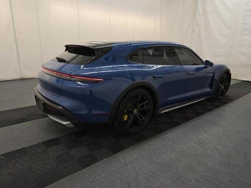 2024 Porsche Taycan 4