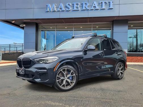2022 BMW X5 M50i