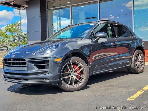2022 Porsche Macan S