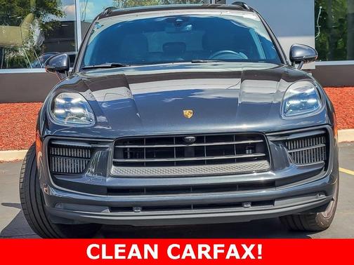 2022 Porsche Macan S