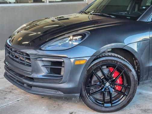 2022 Porsche Macan S