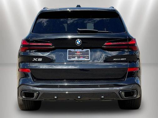 Black Sapphire Metallic 2024 BMW X5 xDrive40i