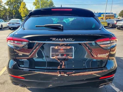 2021 Maserati Levante Base