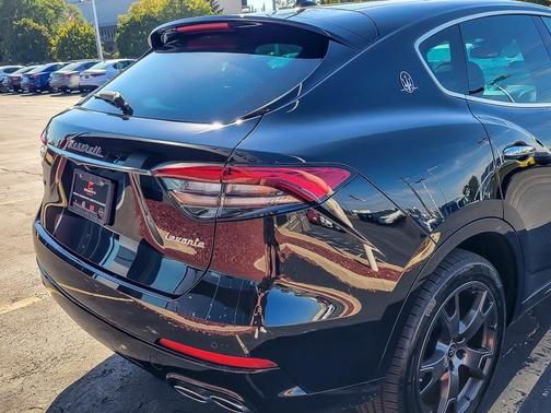 2021 Maserati Levante Base
