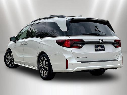 Platinum White Pearl 2025 Honda Odyssey Elite