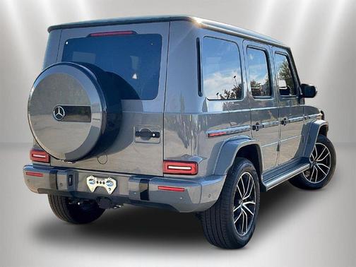 G manufaktur Arabian Gray 2023 Mercedes-Benz G-Class G 550 4MATIC