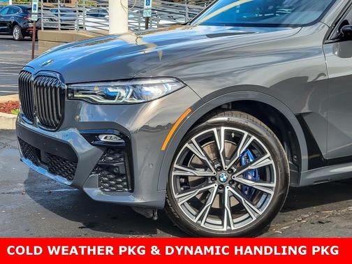 2022 BMW X7 M50i