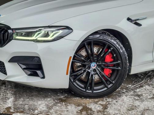 2022 BMW M5 Base
