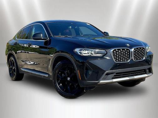 Black 2022 BMW X4 xDrive30i