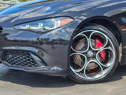 2024 Alfa Romeo Giulia Veloce
