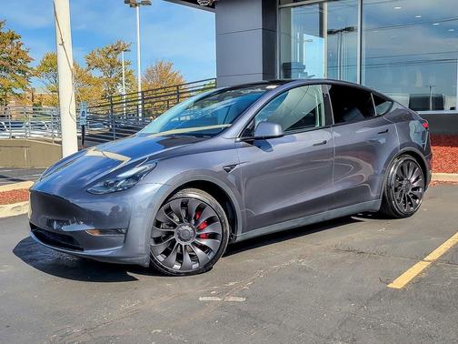 2023 Tesla Model Y Performance