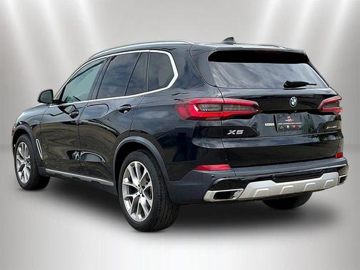 Jet Black 2022 BMW X5 xDrive40i
