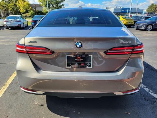 2025 BMW 540 i xDrive