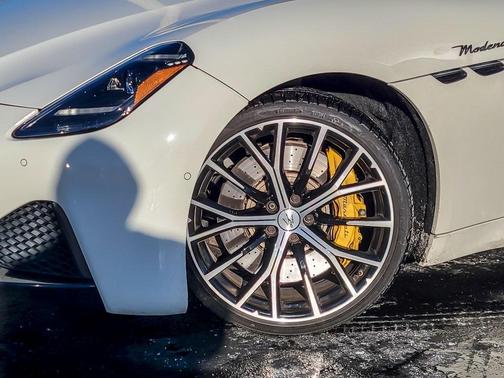 2024 Maserati GranTurismo Modena