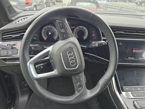 2021 Audi Q7 55 Premium Plus