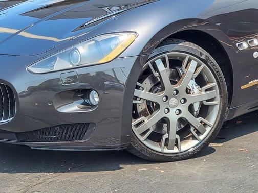 2010 Maserati GranTurismo Base