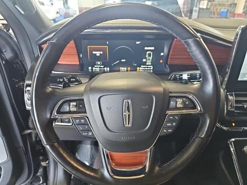 2021 Lincoln Navigator L Reserve