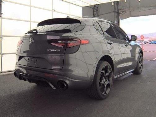 2022 Alfa Romeo Stelvio Veloce
