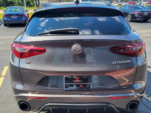 2022 Alfa Romeo Stelvio Veloce