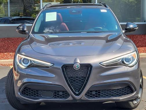 2022 Alfa Romeo Stelvio Veloce